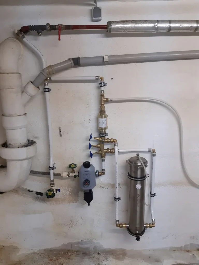 Evodrop Hausfilter und UMH Wasserbelebung in Traiskirchen-Wienersdorf, eingebaut von Wassertechnik Unger